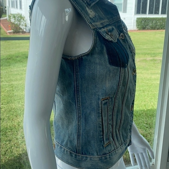 Abercrombie & Fitch - Destroyed Jean Vest - Picture 5 of 8